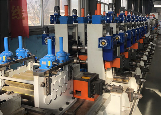 Ge Profil Form Rechteck 20*20 Rollen automatische Rohrmühle