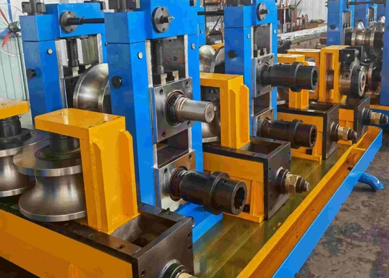 Hochfrequenzgeschweißte Rohrmühle Bandbreite 150 bis 440 mm Hochfrequenzgeschweißte Rohrmühle CE ISO-Zertifizierung