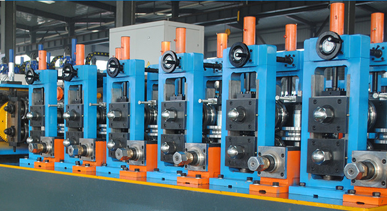 Hochfrequenzgeschweißte Rohrmühle automatisch angepasst HG60x60x3