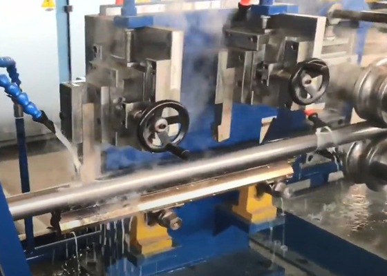 76 mm galvanisierte Stahlrohrmaschine Quadratrohrmühle
