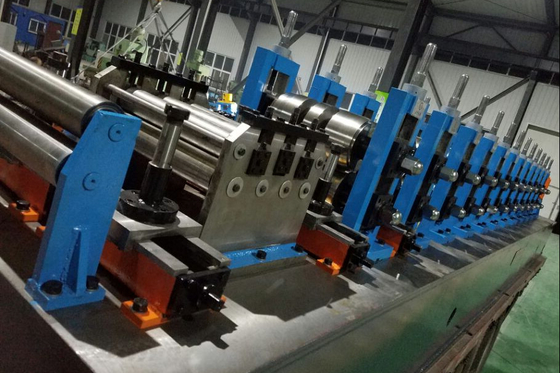 Präzisionsrohrmühle 60 mm Schweißrohrmühle Kohlenstoffstahl für Möbelrohr