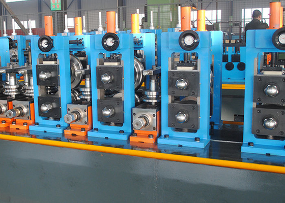 Präzisionsröhre Mühle Rundform Röhre Mühle Maschine, ERW Röhre Mühle ISO9001 100m / Min Mühlgeschwindigkeit