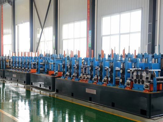 Hochfrequente Schweißrohrmühle Blauschweißrohrmühle aus Kohlenstoffstahl Maximalgeschwindigkeit 120m/min Durchmesser 12 - 63mm