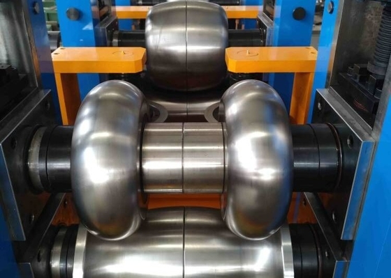 50 m/Min. Schließgeschwindigkeit ERW Rohrrohrschweißmaschine für 6-12 mm Rohrdiecke