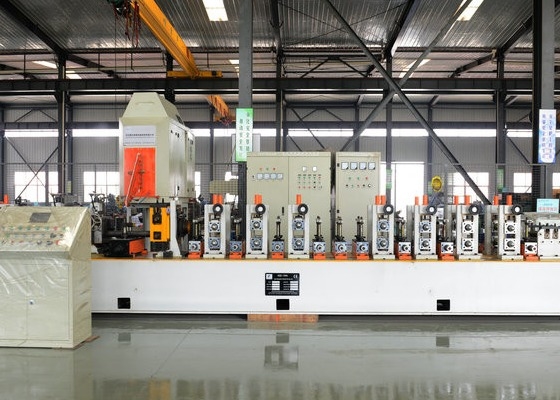100X100Mm Hochpräzision vollautomatische Rohrmühlenmaschine mit Rollen