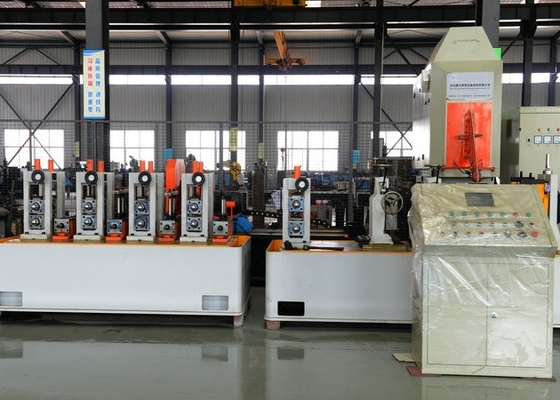 Vollautomobilindustrie 89Mm Automatische Rohrmühle Hochfrequenzschweißen für Quadratrohr