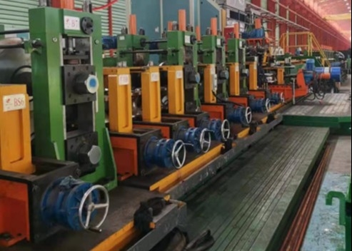 CE MAX 150x150MM Rollenmühle mit Leitungsleitung Manuelle oder automatische Quadratröhre