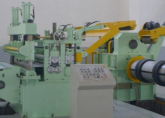 Maximale Breite 1600 mm Maximale Dicke 4 mm Hochleistungsmaschine zur Schneidlinie aus Stahl