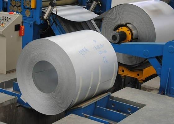 Effiziente Stahlschneidmaschine für Spulen mit Innendiameter 450-550 mm, von Plc gesteuert