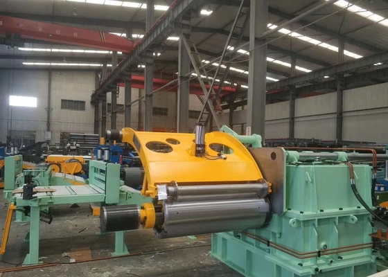 Spulenbreite max 1650 mm Gewicht max 30 t Stahlschneidmaschine Grüne Farbe