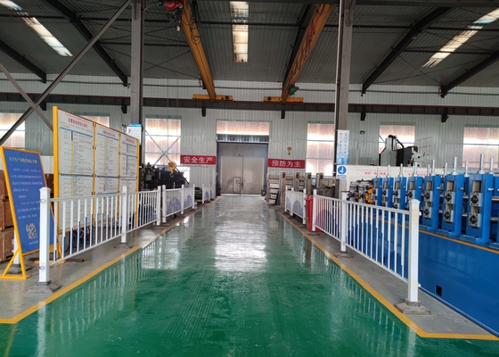 4 mm Dicke Kohlenstoffstahl Rohr Produktionslinie 380v 650KW 1 Jahr Garantie