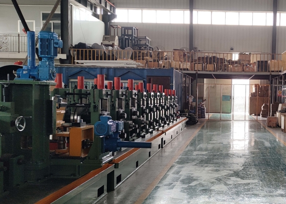 Plc 1000kw Rohrmachmaschine mit langen Lebensdauer Stahlrohr Produktionslinie