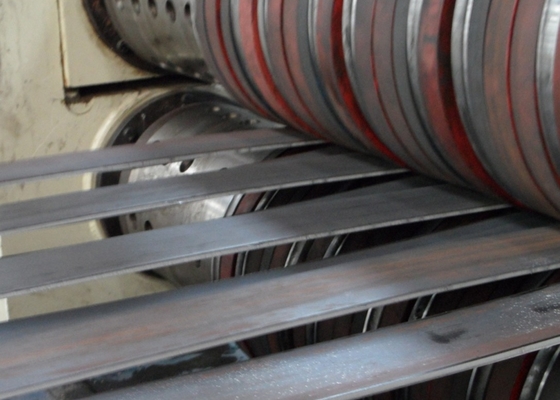 Effiziente Stahlschneidmaschine für Spulen mit Innendiameter 450-550 mm, von Plc gesteuert