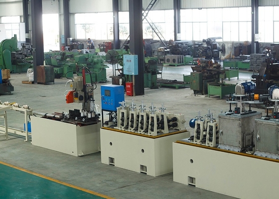6-20 Stationen ms Rohrherstellmaschine ±0,2 mm Schnittlänge Genauigkeit