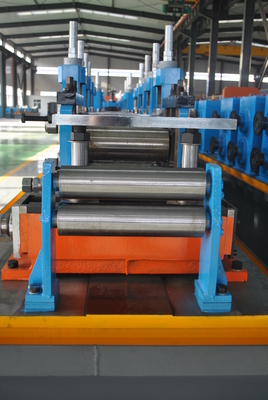 Vollautomatische Stahlrohr-Produktionslinie, die den Rohrdurchmesser von 63 mm direkt formt