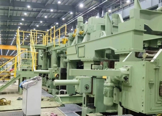 Grüne Kaltsäge 600x600 Quadratrohrmühle 9-12m Länge Hochfrequenz Schweißen 10-30m/min Geschwindigkeit