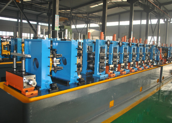 Präzisionsrohrmühle Kohlenstoffstahlrohrschweißlinie, Stahlrohrmachmaschine 280~700mm Breite
