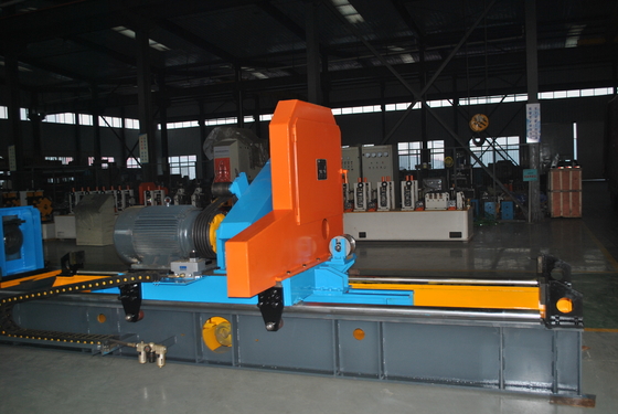 Hochfrequenz-Rohrmühle Maschine Warmgewalzte Spulenformmaschine 114mm für Rundrohr