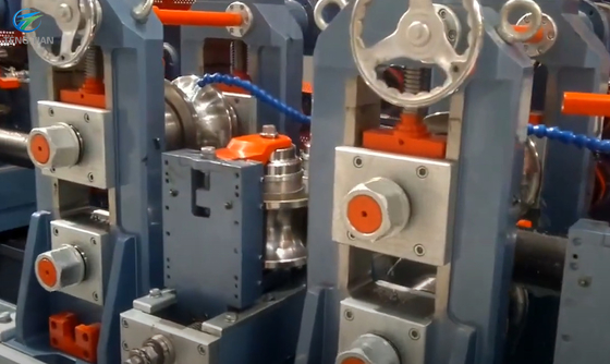 Automatische Rohrmaschine für Rohrformmaschine für Rohrrrollen