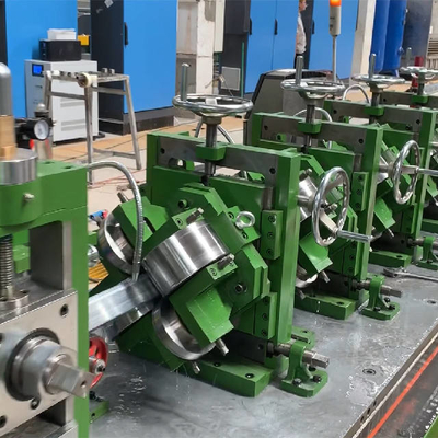 Quadratische ERW-Rohrfabrik mit direkter Formmethode