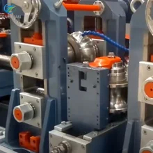 Rohrverarbeitungsmaschine aus Kohlenstoffstahl 12M Rohrherstellungsmaschine mit PLC-Steuerung