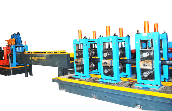 600kw PLC-gesteuerte Rohrformmaschine mit Chrom-Blechwalze