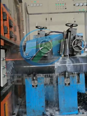 Automatische Maschine zur Herstellung von Rohren aus Kohlenstoffstahl für Quadratrohre