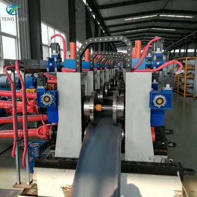 Automatische Maschine zur Herstellung von Quadratrohren aus Stahl