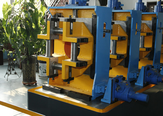 Anpassung ERW Rohrmühle für Kohlenstoff / GI Stahlrohr 4,0-10,0mm Rohrdiecke