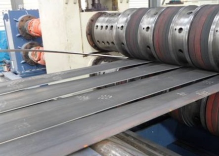 0.6mm Platten Schneidmaschine Spulen Schneidmaschine Hochgeschwindigkeitsstahl Schneidmaschine