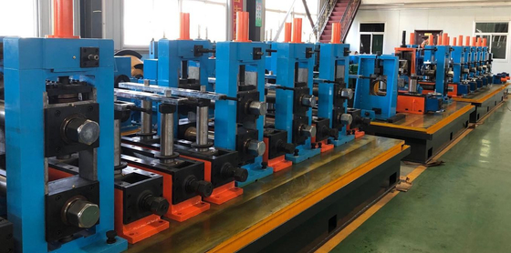 Hochgeschwindigkeits-Innenraum 3-8mm 600KW 380v/440v Spannung Stahlrohr Produktionslinie