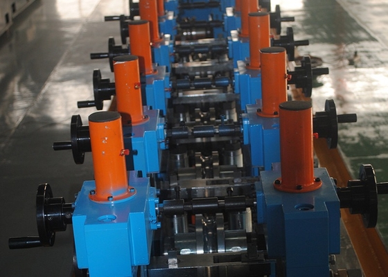 Hochfrequenzgeschweißte Rohrmühle 1,5 mm Rohrmühle Schweißen Hochfrequenzgerade Nähte