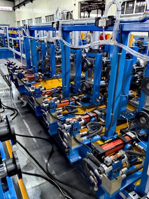 China Machinery Professionelle Konstruktion und Produktion Fabrik Api Erw Stahlrohr Produktionsmühle 4-12mm Wanddicke Rohrmachmaschine