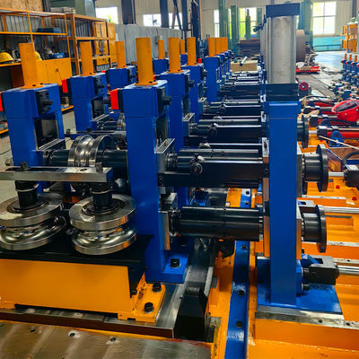 Automatische Maschine zur Herstellung von Vierkantrohrmühlen ohne Rollenwechsel